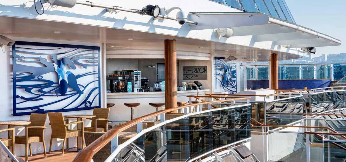 1- HORIZON BAR <br> ATARDECERES CON UNA COPA EN LA MANO