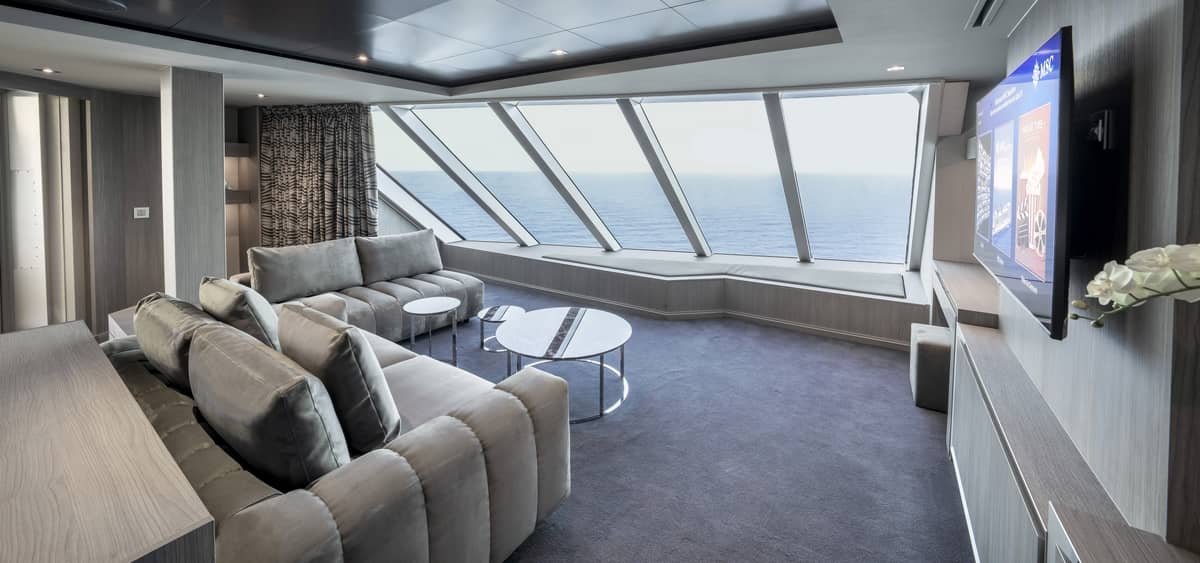 5- MSC YACHT CLUB <br> SUITES DE PRESTIGIO Y RELAX ABSOLUTO