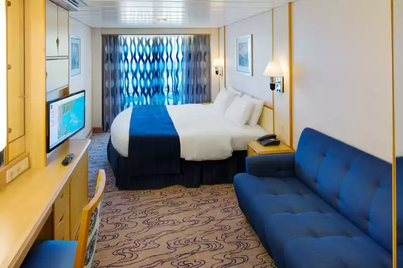Cabina con vista al mar y balcón